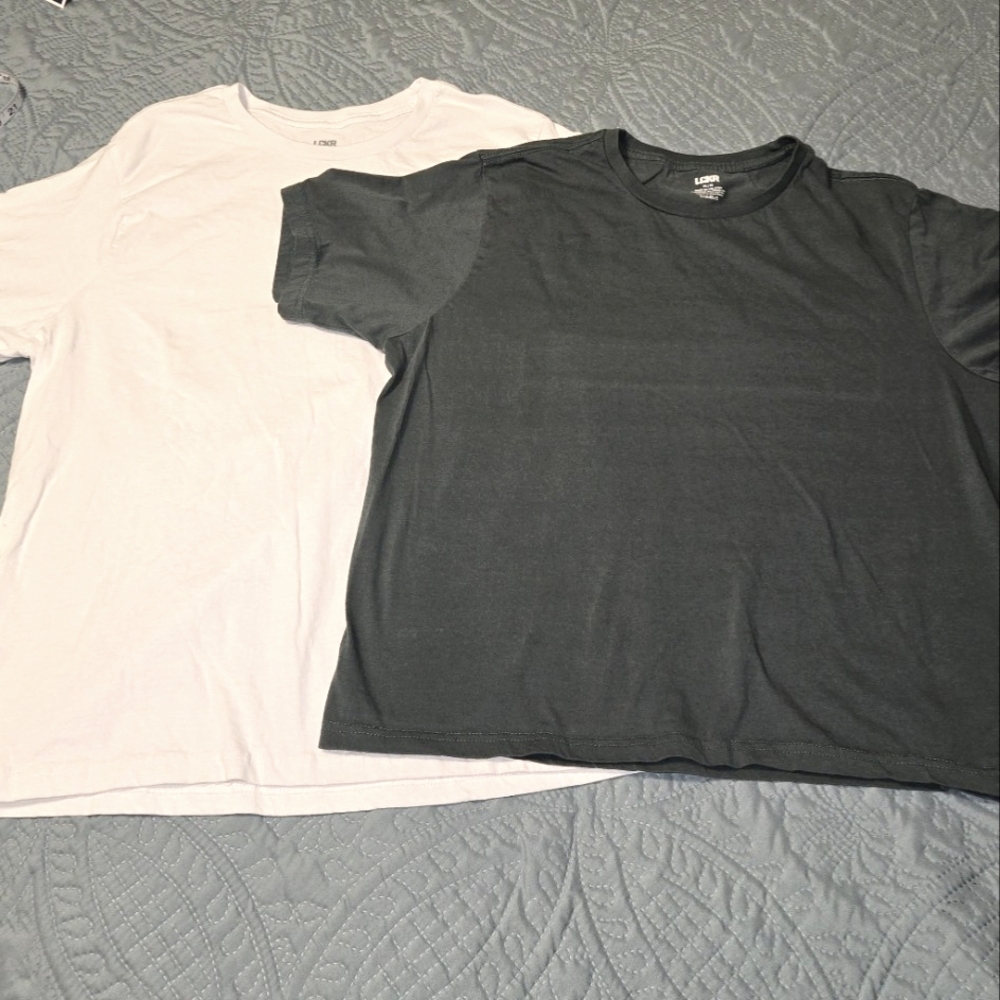 Lckr Men's M Green and White Short Sleeve Tees